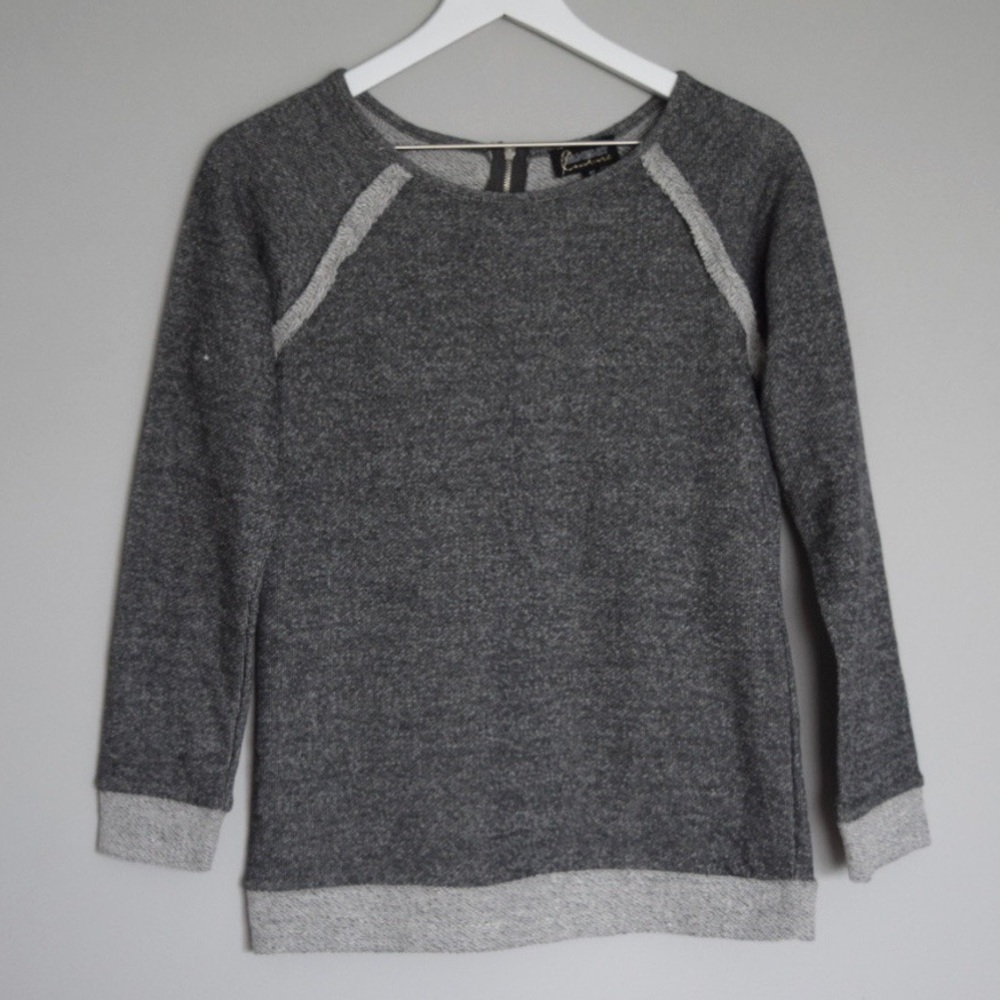 NWOT Gray Lightweight Lounge Sweatshirt